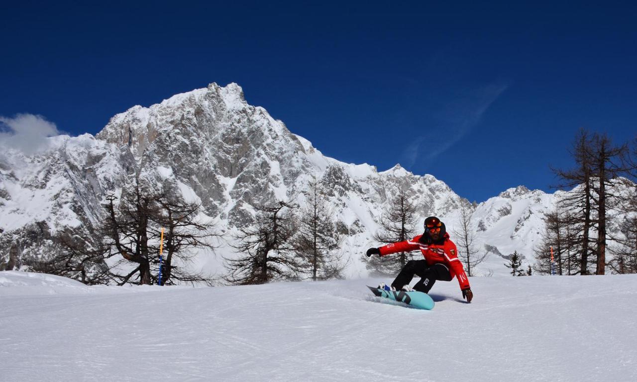 Le Massif Hotel & Lodge Courmayeur The Leading Hotels Of The World מראה חיצוני תמונה