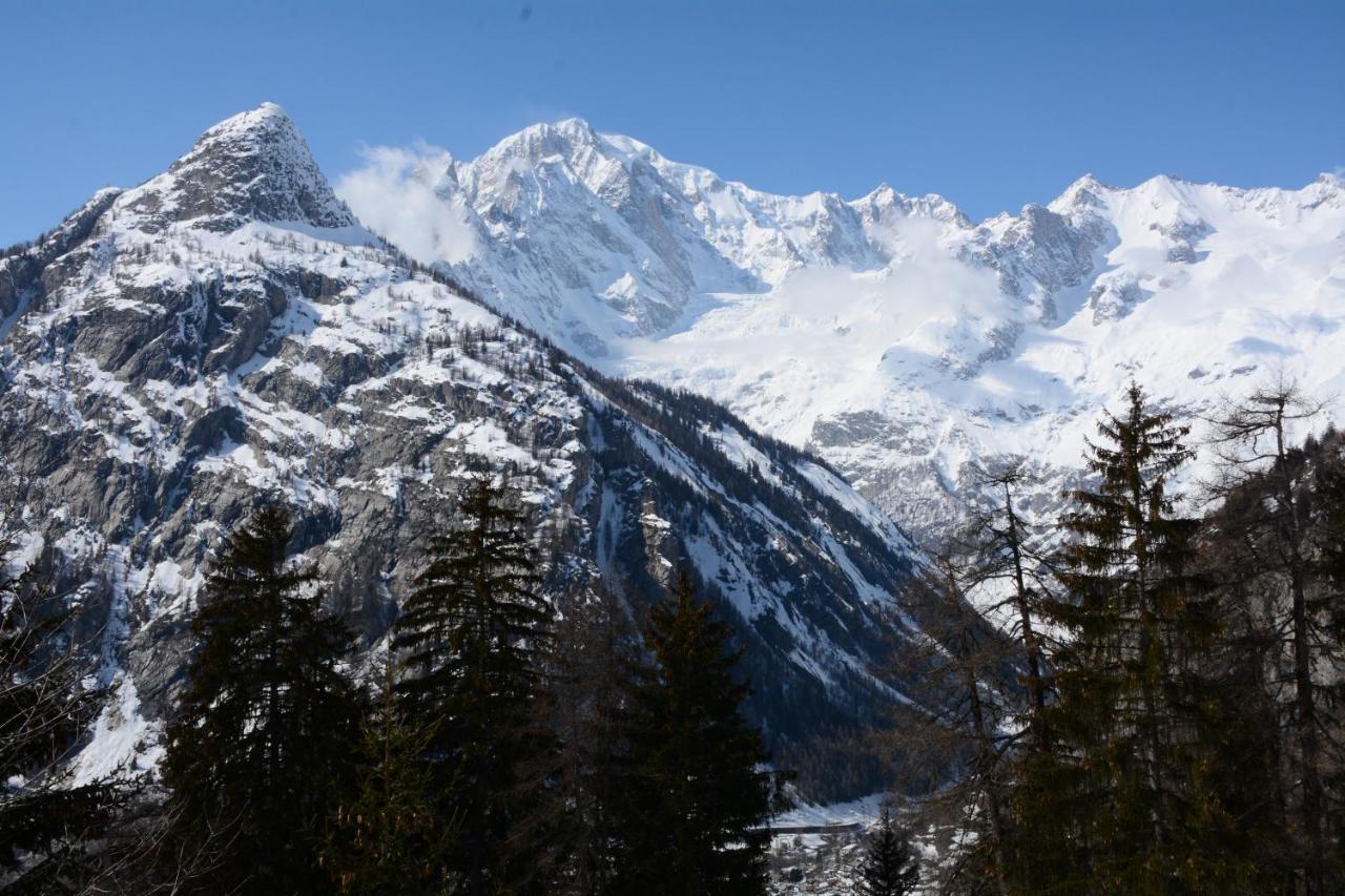 Le Massif Hotel & Lodge Courmayeur The Leading Hotels Of The World מראה חיצוני תמונה